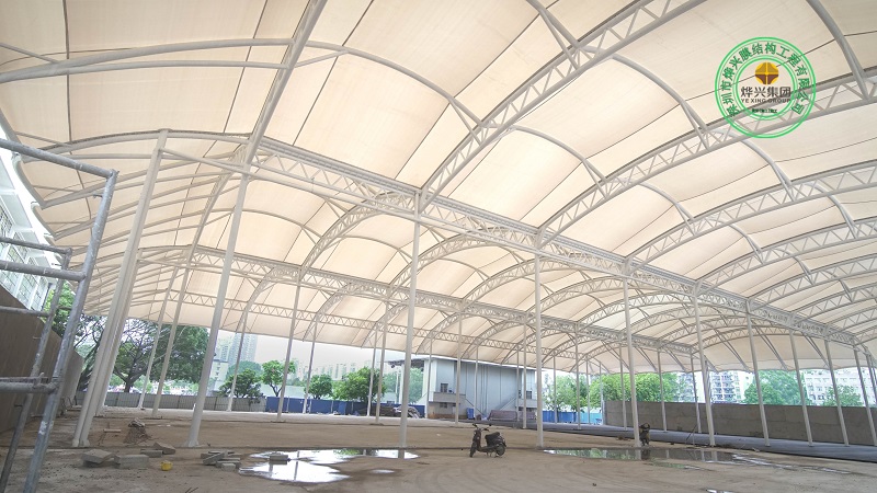 广西大学网球场膜结构内景